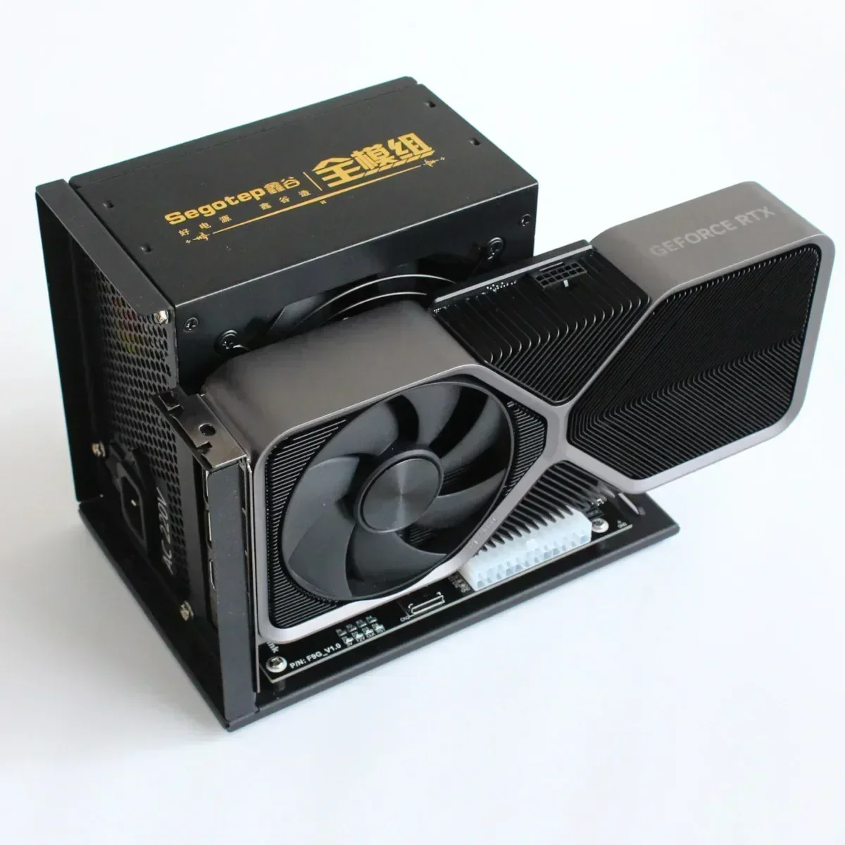 محطة توصيل بطاقة الرسومات الخا - مراجعة Oculink Gpu Dock Station وسعره